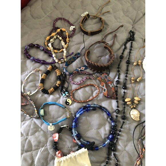 Vintage Boho ESTATE Lot Of 1970's & 80's Bracelets/Necklaces  RESALE 39 Pieces - Picture 7 of 10